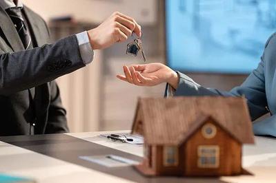 規(guī)范房地產(chǎn)經(jīng)紀(jì)服務(wù)，為中國經(jīng)濟(jì)高質(zhì)量發(fā)展騰挪空間